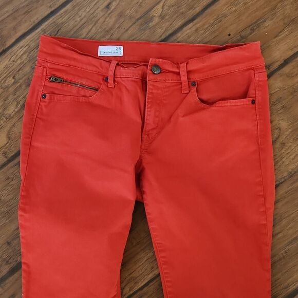 Red women's legging jean. Size 26. 1969 Gap. Zippered back on back of ca… - Picture 2 of 7